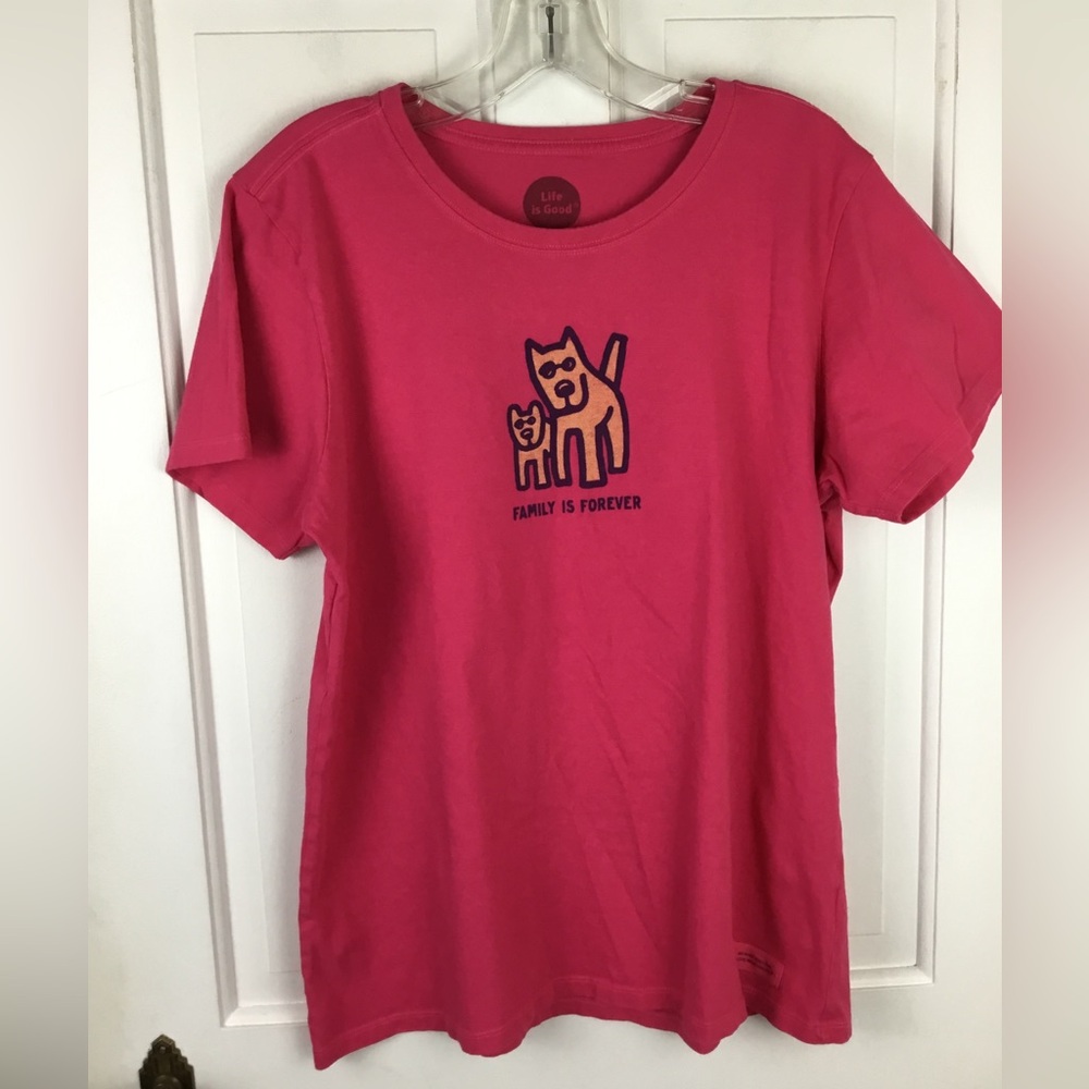 Life is Good Crusher Tee Family is Forever Pink Classic‎ Fit T-shirt Dogs Puppy